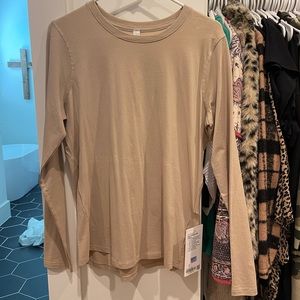 NWT Lululemon Tan Ever Ready Long Sleeve
